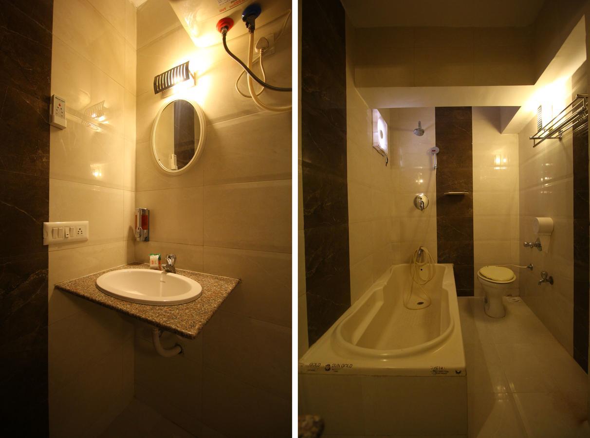 Oyo 8786 Hotel Maan Residency 아흐메다바드 외부 사진