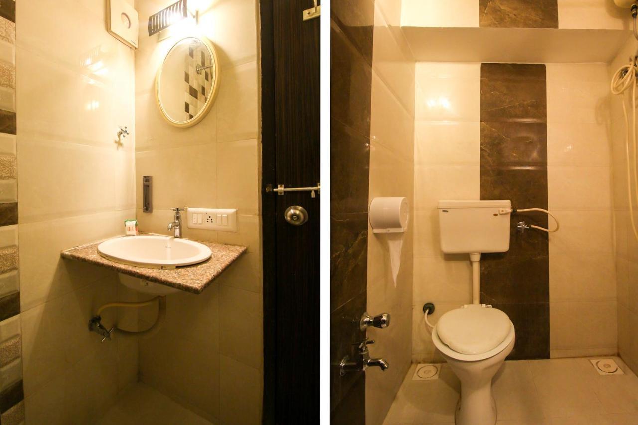 Oyo 8786 Hotel Maan Residency 아흐메다바드 외부 사진
