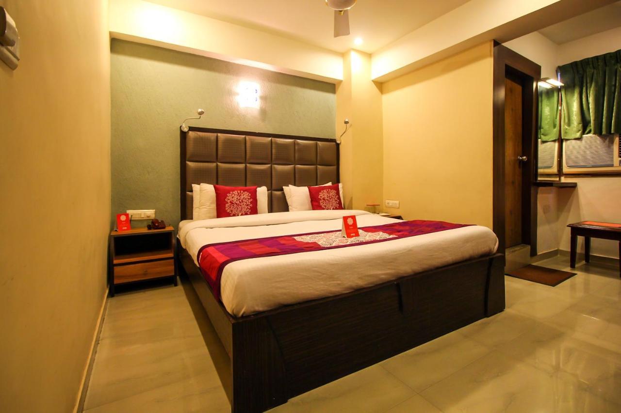 Oyo 8786 Hotel Maan Residency 아흐메다바드 외부 사진