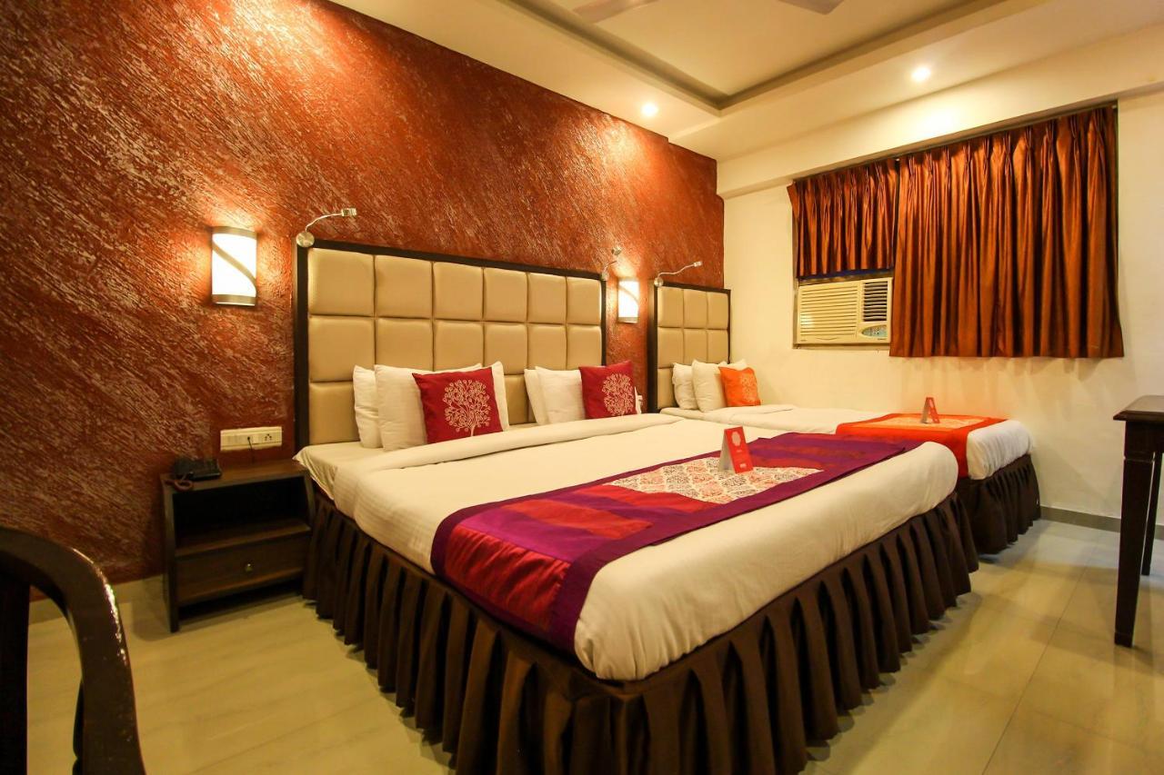 Oyo 8786 Hotel Maan Residency 아흐메다바드 외부 사진